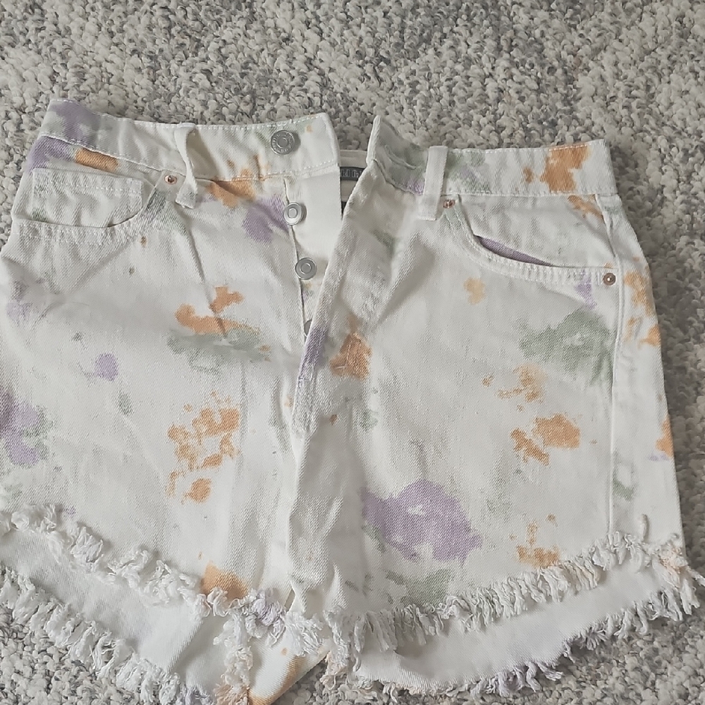 Women's Multicolor Frayed Hem Shorts